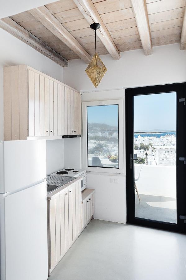 Marianna Suites *